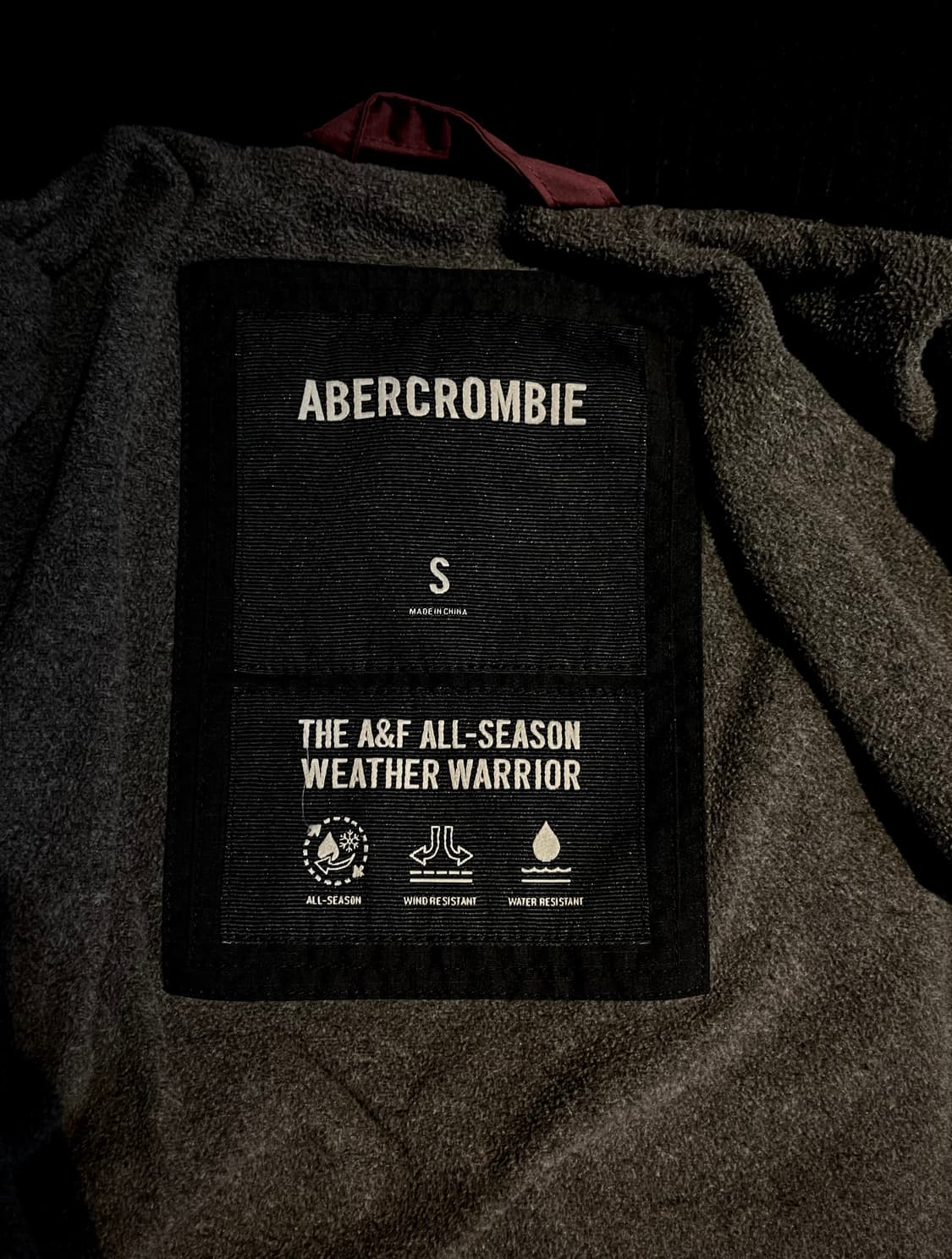아베크롬비 남성 자켓 바람막이 S 사이즈입니다 상품이미지2