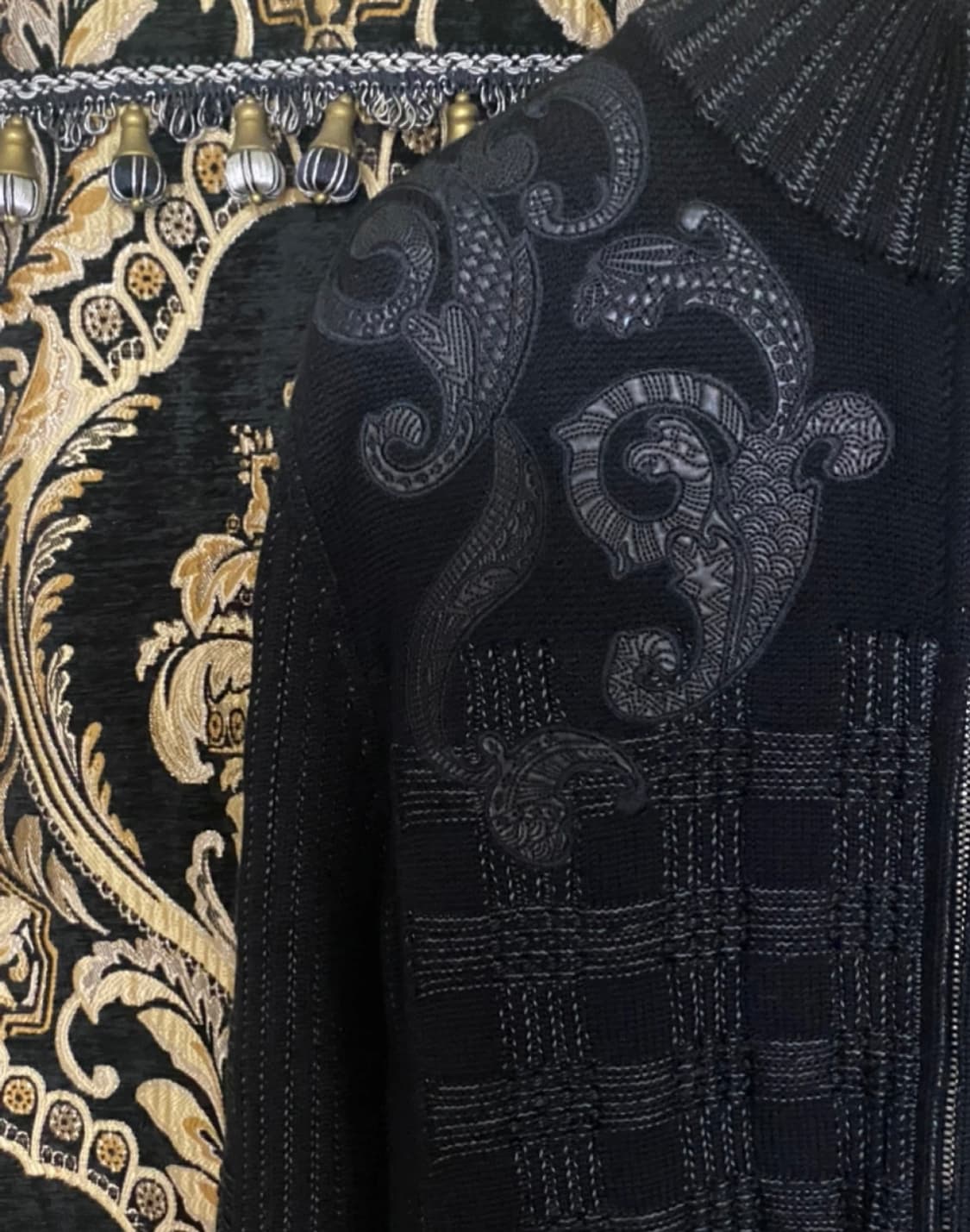 [정품] 베르사체 블랙 자카드 한정판 바로크 니트 M 상품이미지2