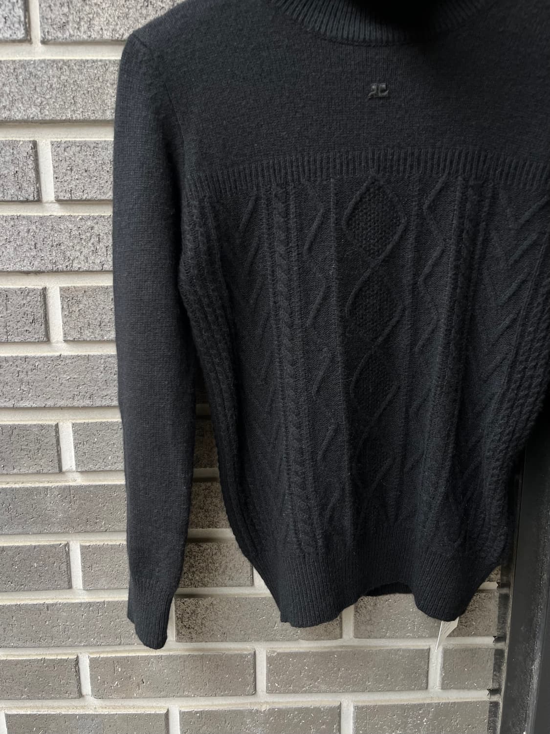 COURRGES 꾸레쥬 로고 터틀넥 블랙 상품이미지8