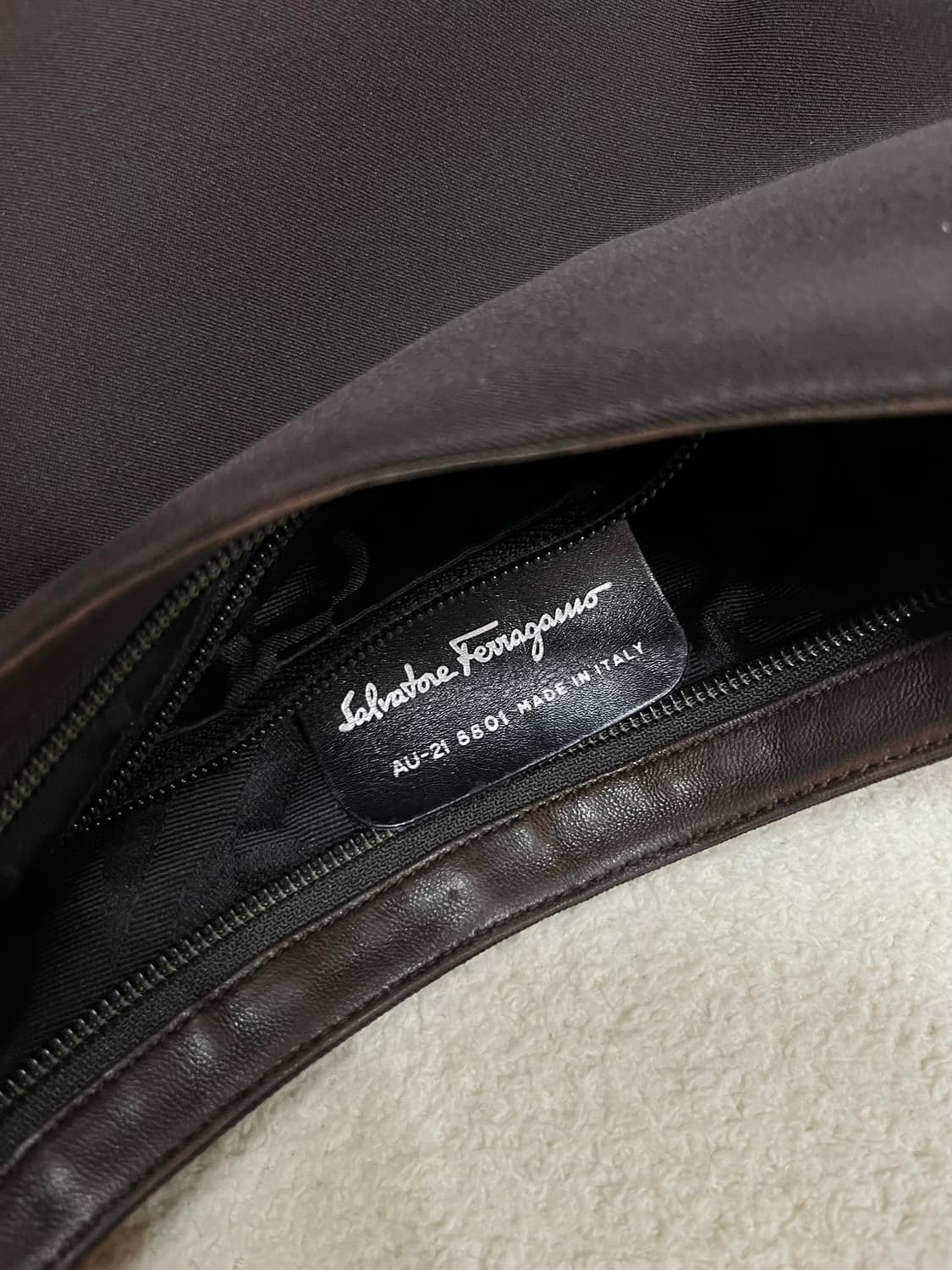 90s FERRAGAMO 페라가모 아크릴피스 핸들 백 상품이미지8