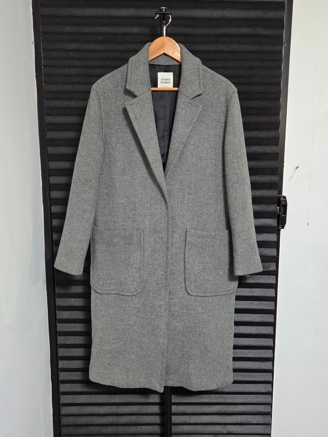 [스튜디오 톰보이] 앙고라 패치 포켓 싱글 코트 | 00166 상품이미지1