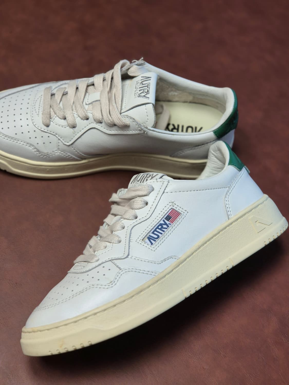 235-240 (37)오트리 메달리스트 로우 스니커  상품이미지8