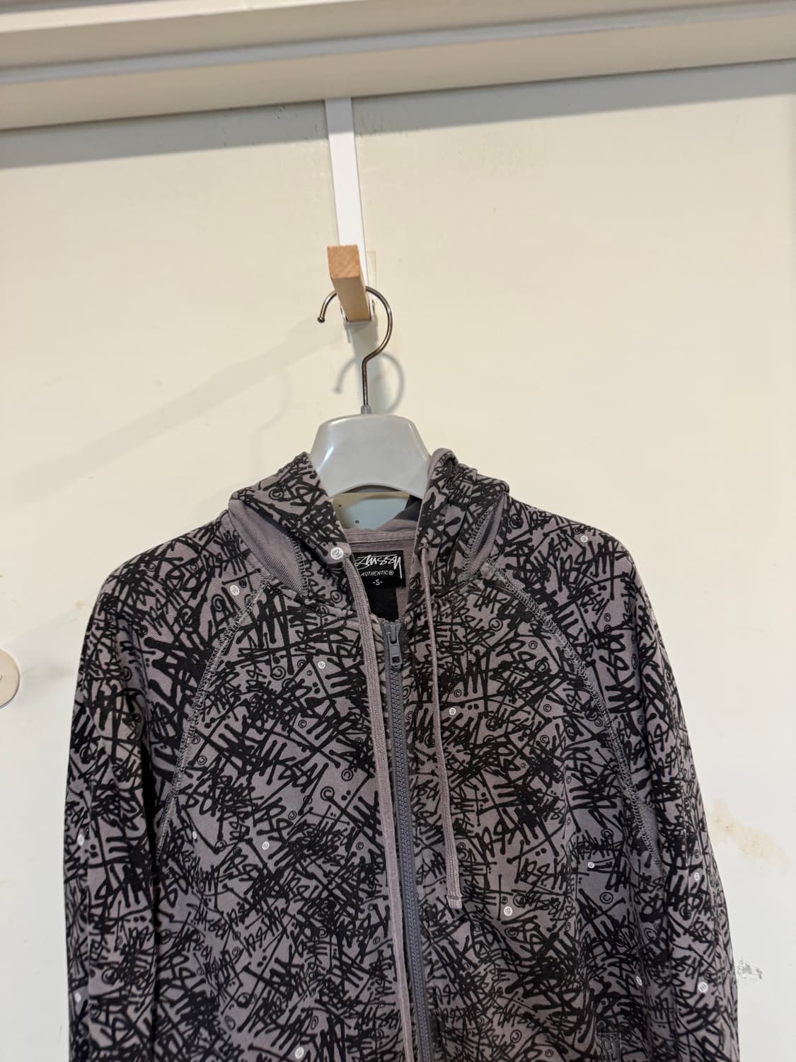 스투시 빈티지 낙서 후드집업 상품이미지3