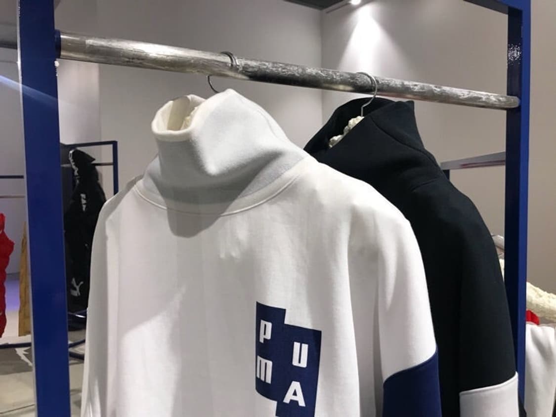 아더에러 X 푸마 터틀넥 맨투맨 M (100사이즈 정도) 상품이미지2