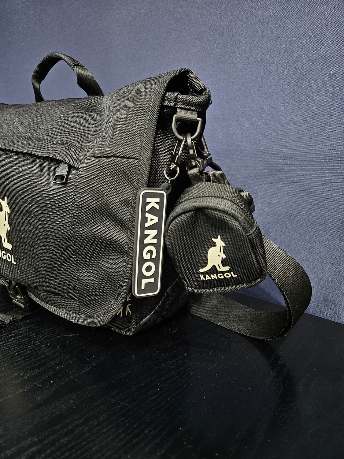 캉골 페브릭 블랙컬러 남녀겸용 메신저백 크로스백  상품이미지6