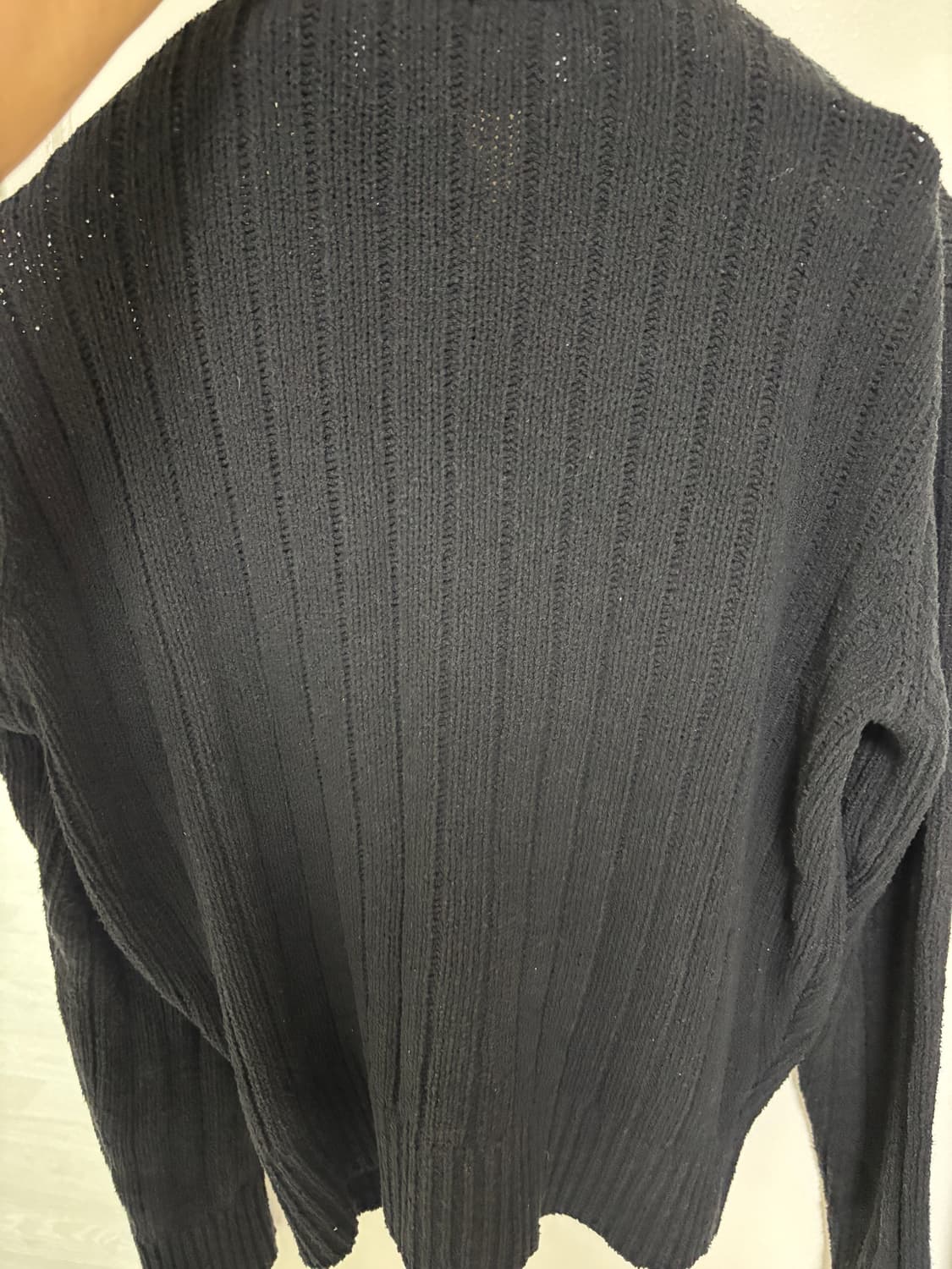 세터 파로 오버 사이즈 부클 가디건 클래식 블랙 상품이미지3