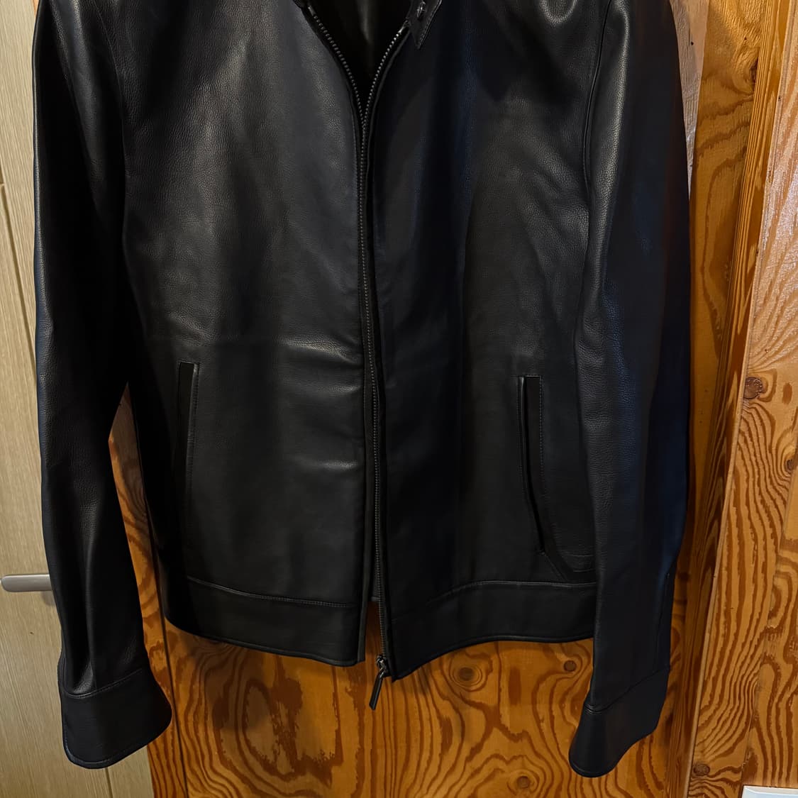 벨루티 가죽 자켓 판매 합니다. 상품이미지2