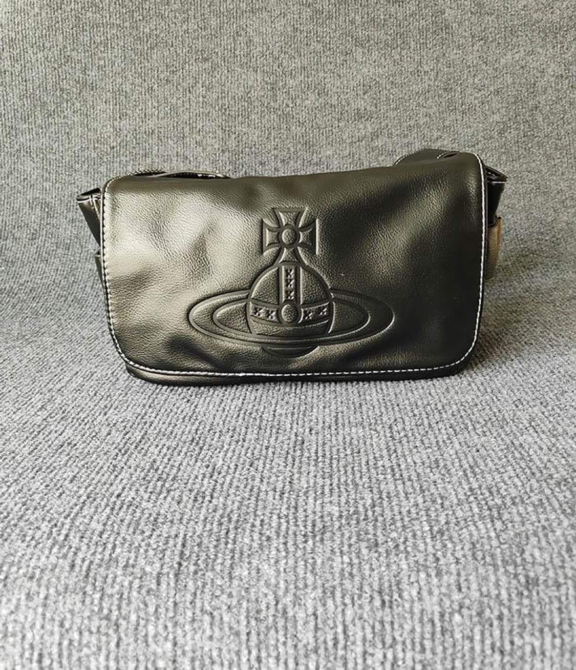 Vivienne messenger 가방 상품이미지2