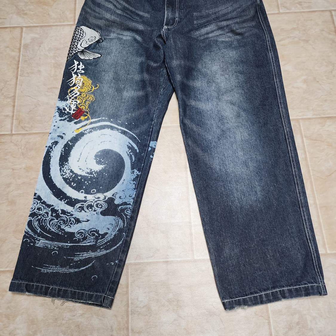 도그타운 오리엔탈 코이 잉어 자수 데님팬츠 상품이미지8