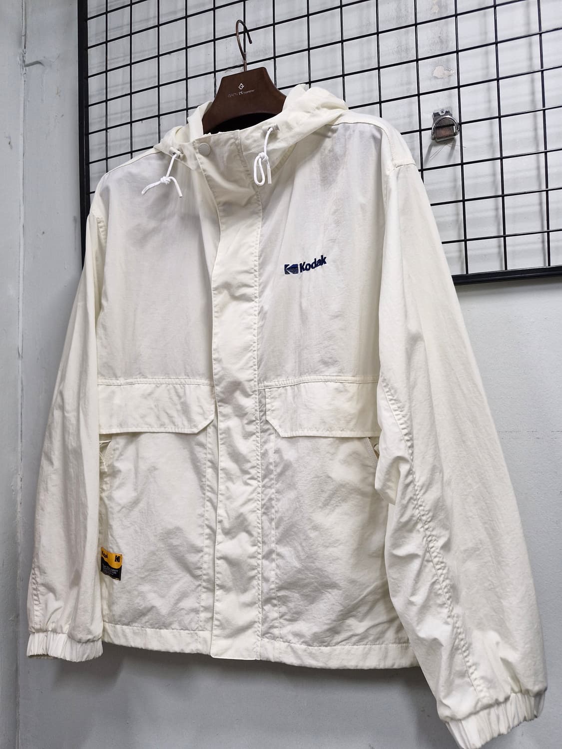 100L 코닥 세미오버핏 후드 바람막이 자켓 상품이미지3