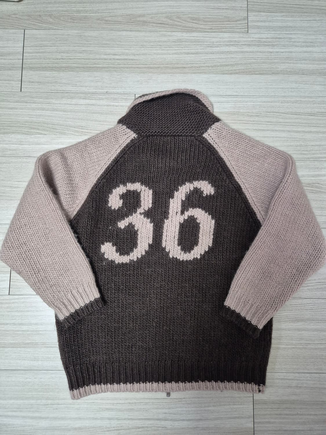 아워셀브스 25fw 코위찬 가디건 상품이미지5