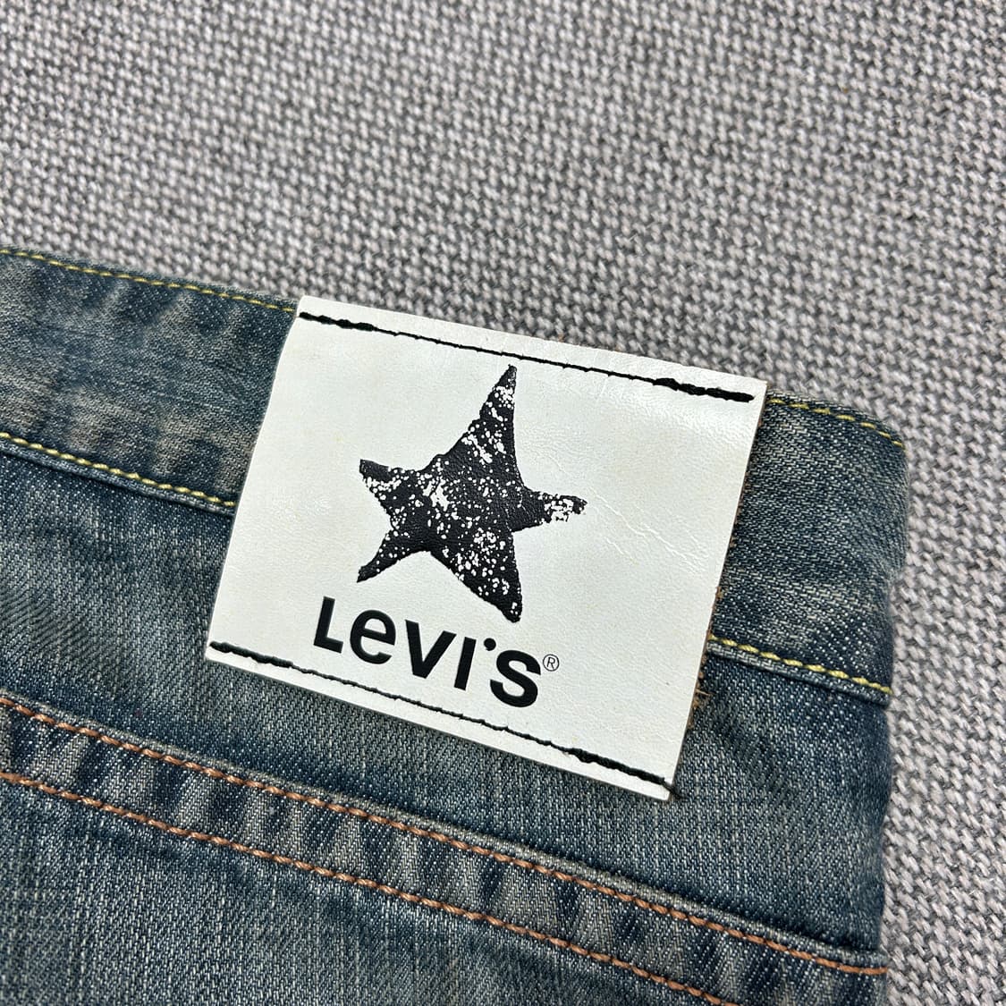 리바이스 네온스티치 블랙탭 데님팬츠 상품이미지4