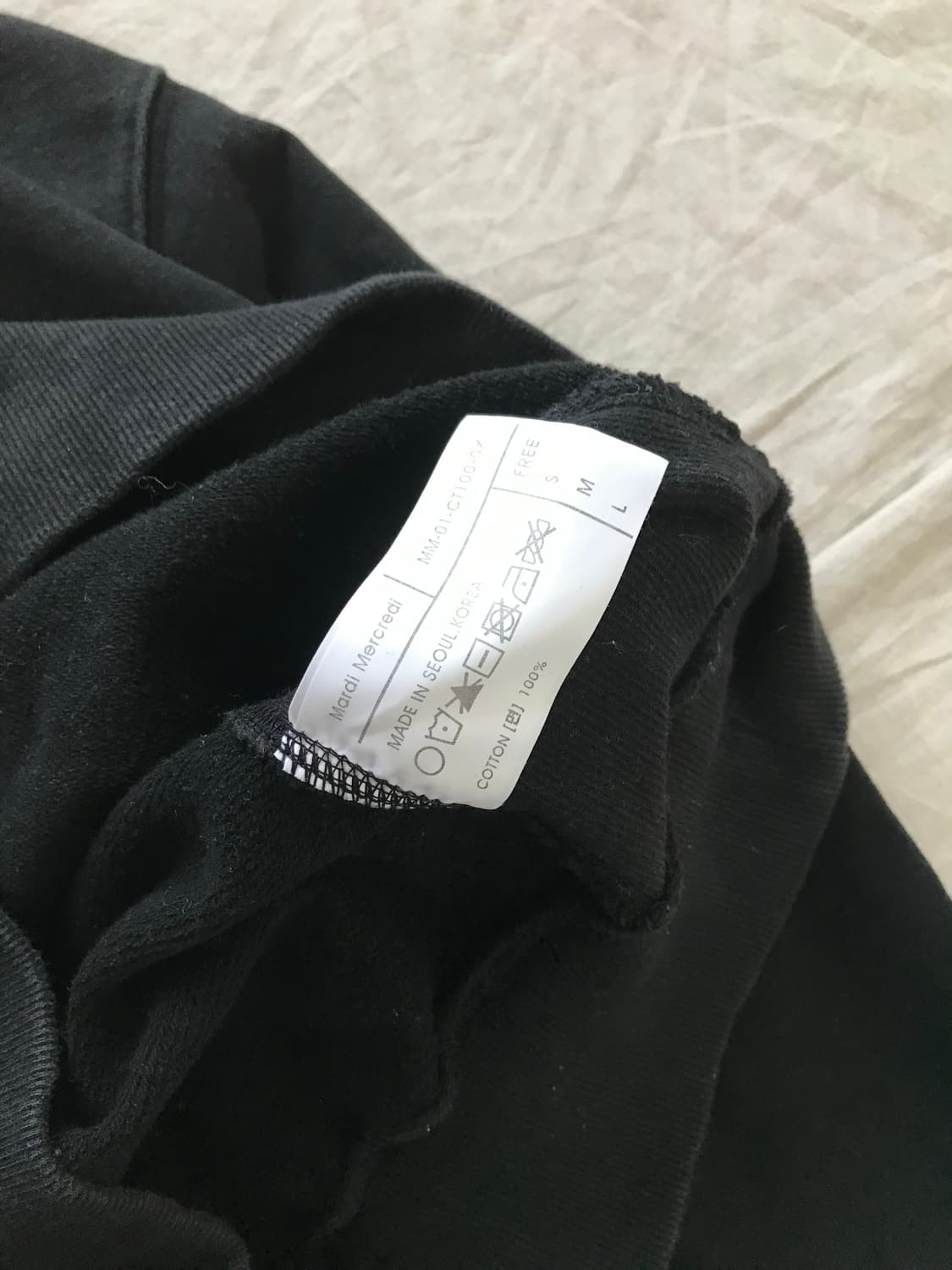 마르디 메크르디 블랙 맨투맨 상품이미지9