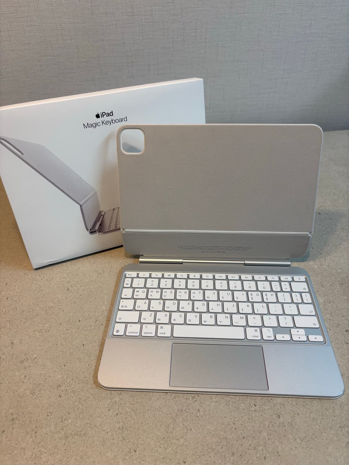 아이패드 프로 M4 11 매직키보드 상품이미지1