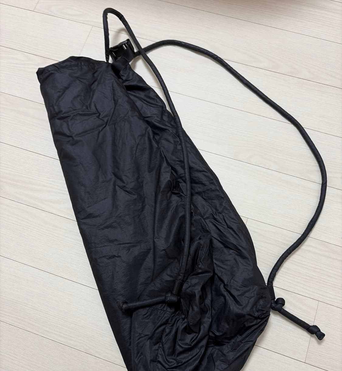 아모멘토 패디드 드로우 스트링 백팩 상품이미지6