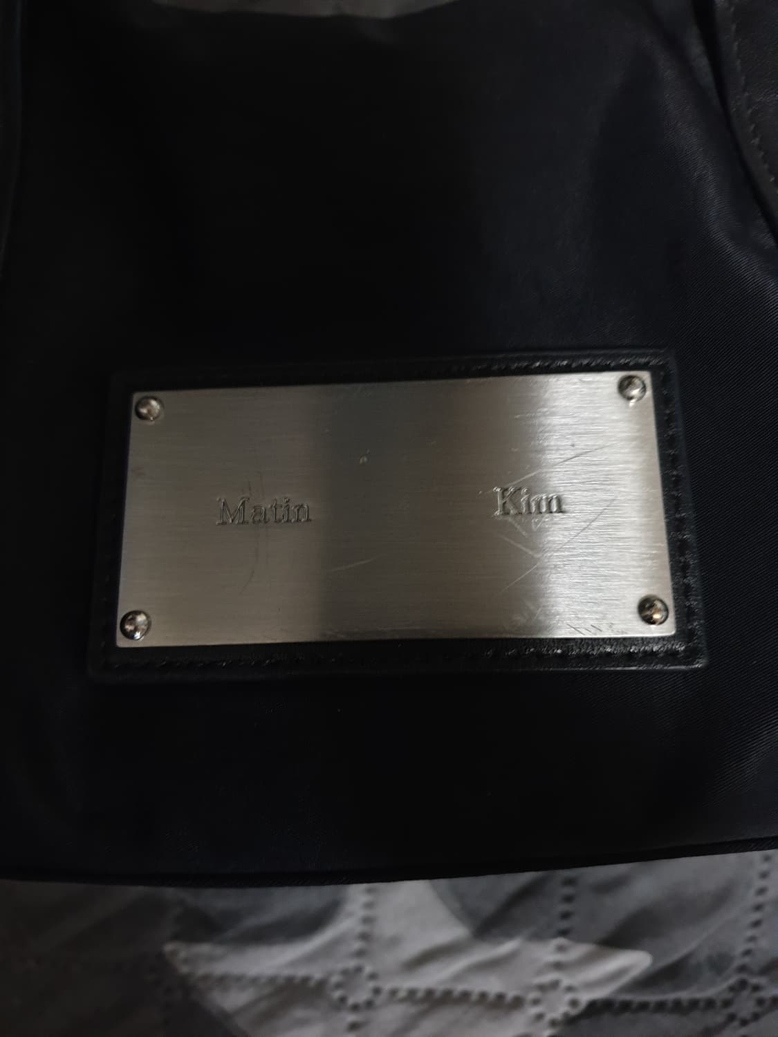 마뗑킴 나일론 은장 스포티 도트 숄더백 블랙 상품이미지3