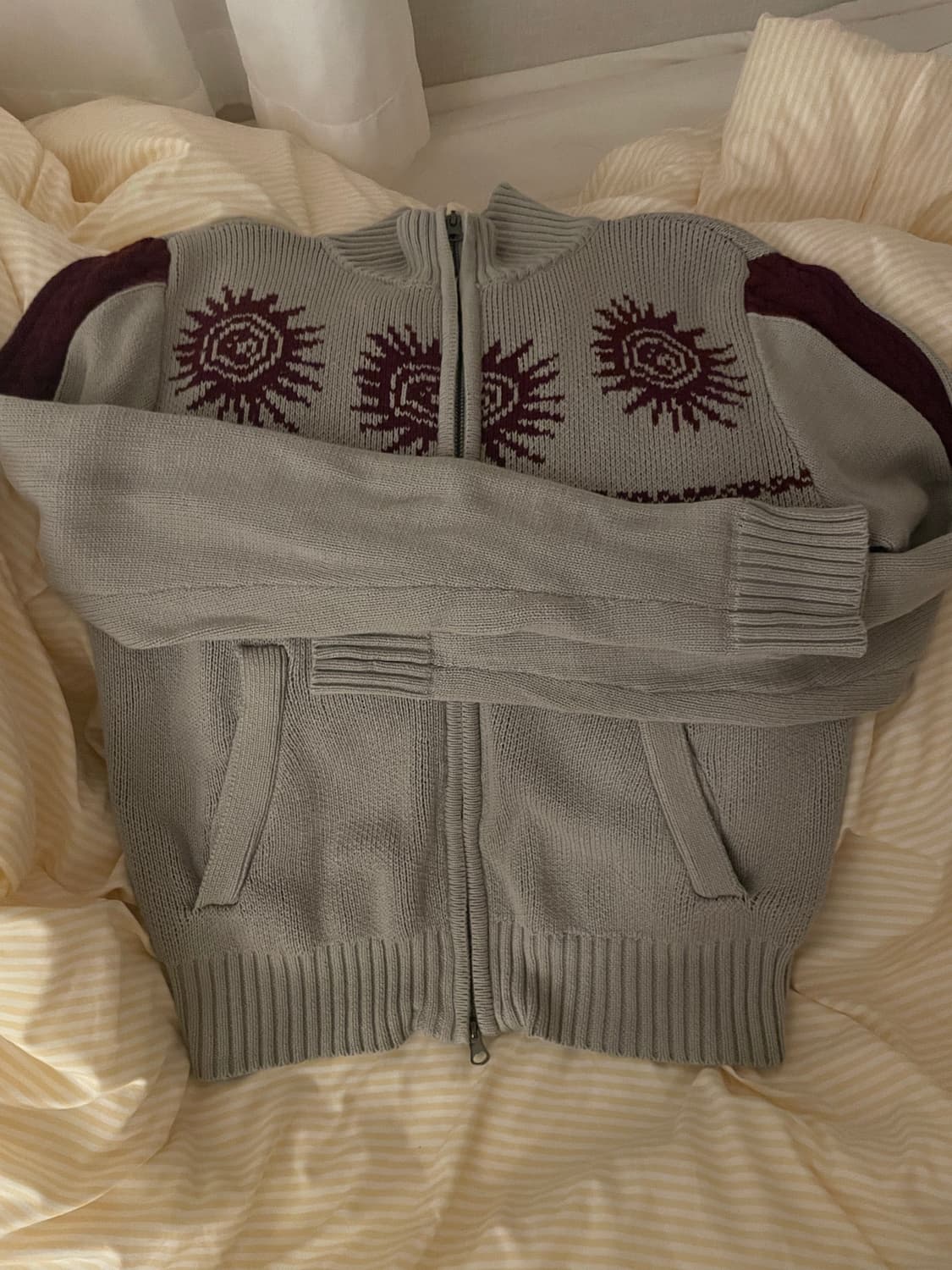 아캄Sun Jacquard Zip-Up Sweater (Light Gra 상품이미지3