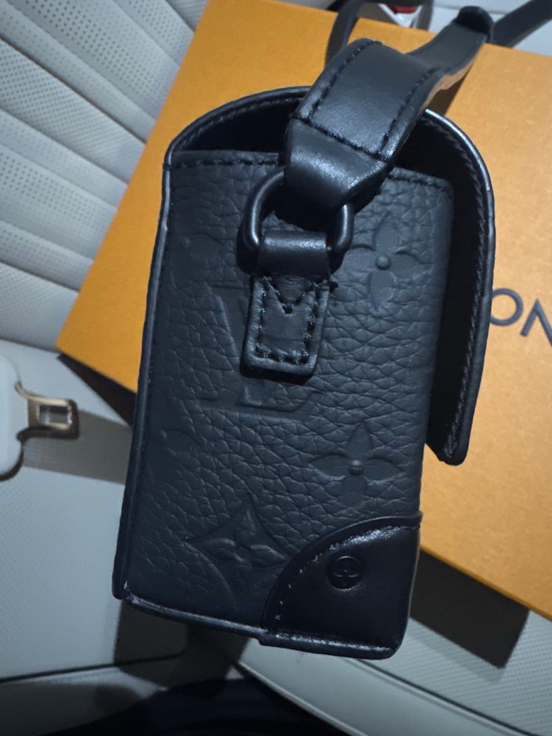 루이비통 스티머 웨어러블 월릿 토리옹 상품이미지6