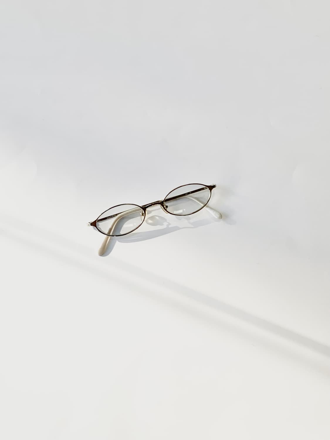 [픽키-487] 실버 틴 컬러 미니멀 메탈 오벌 안경 경량 미니멀 상품이미지6