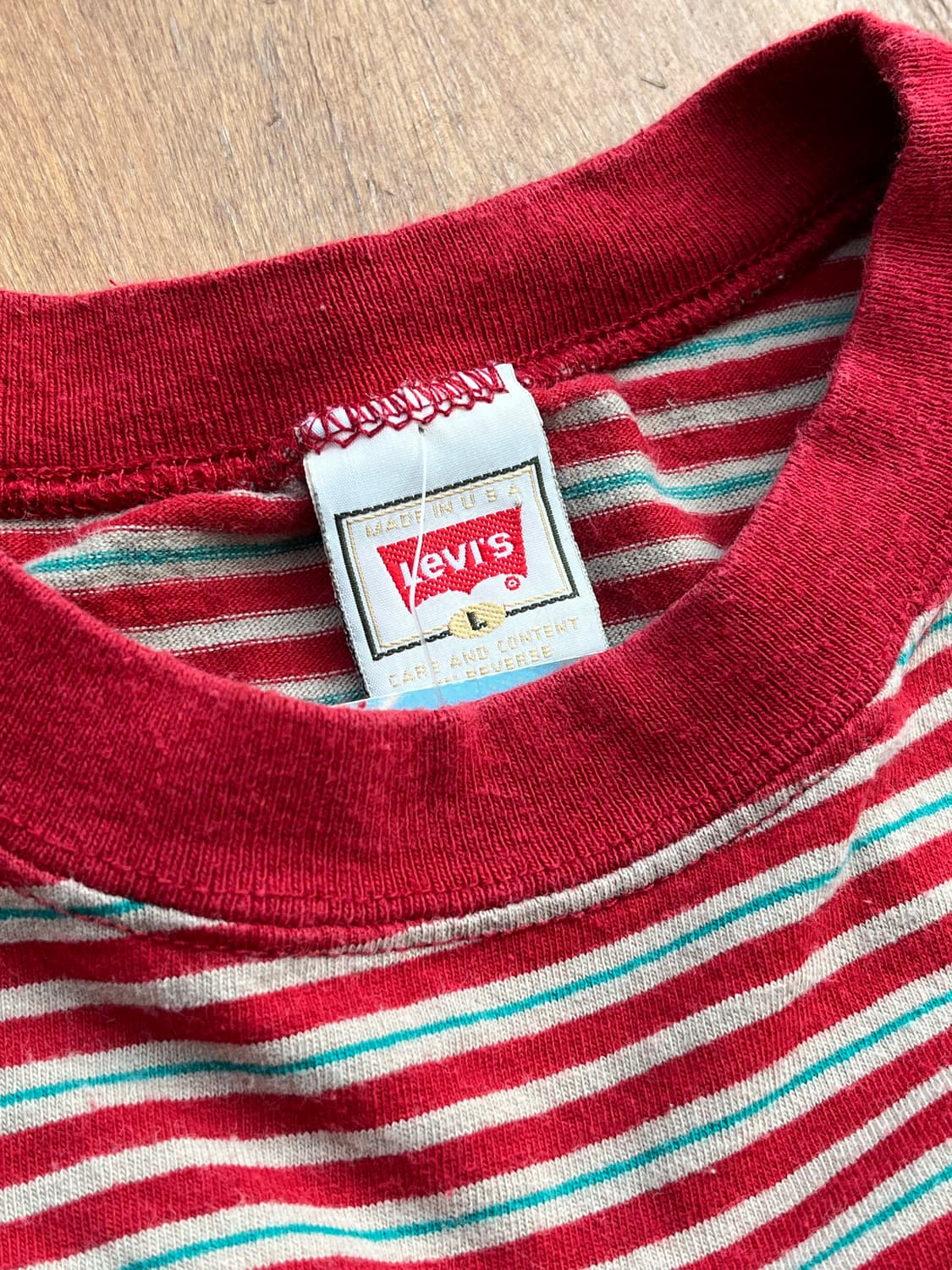 90s USA Made Levi's Multi Border Tee 상품이미지4
