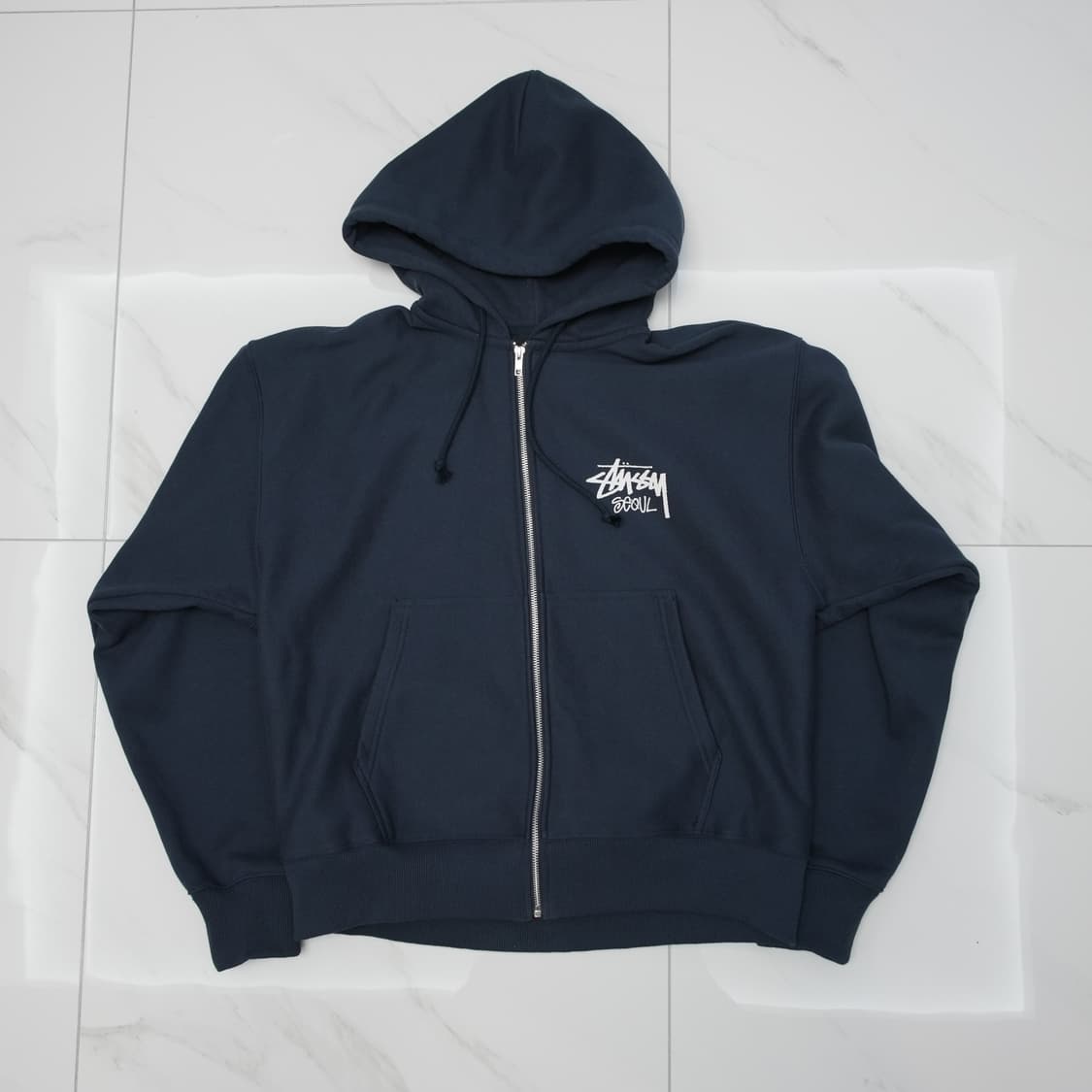[L] 스투시 스탁 서울 후드 집업 네이비 상품이미지1
