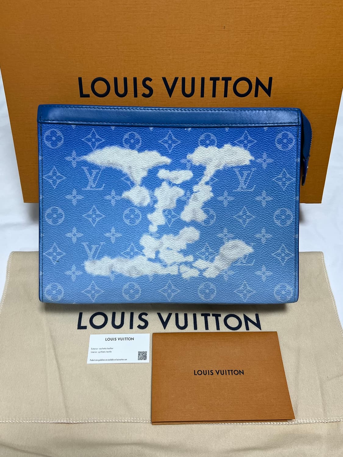 [정품] 루이비통 클라우드 포쉐트 보야주 클러치 상품이미지1