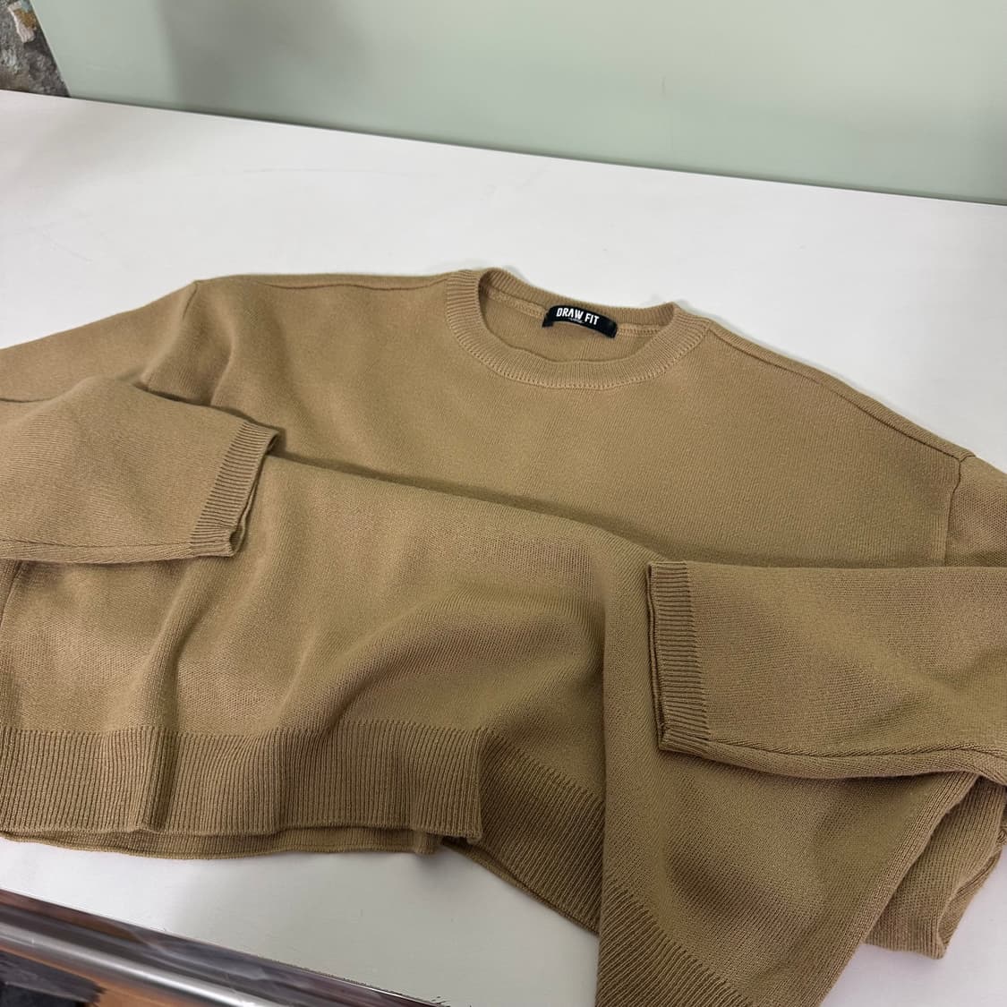 L 드로우핏 베이지 캐시미어혼방 라운드니트 상품이미지1