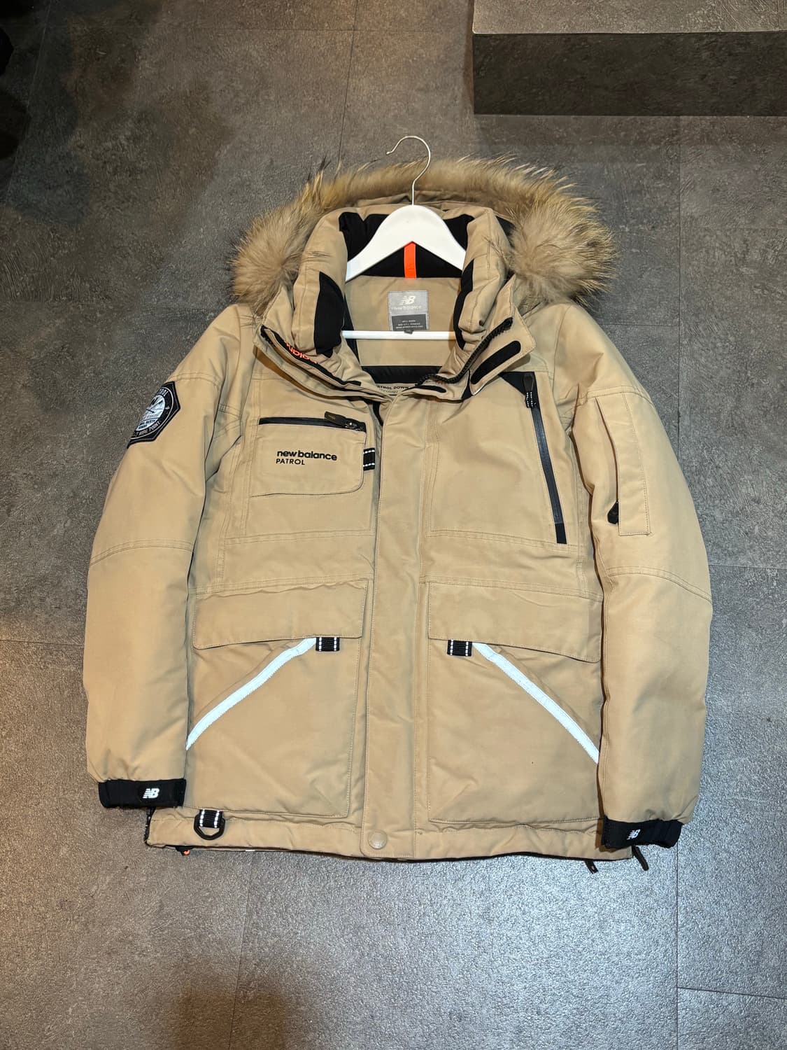 뉴발란스 구스다운 패딩 M사이즈 상품이미지2