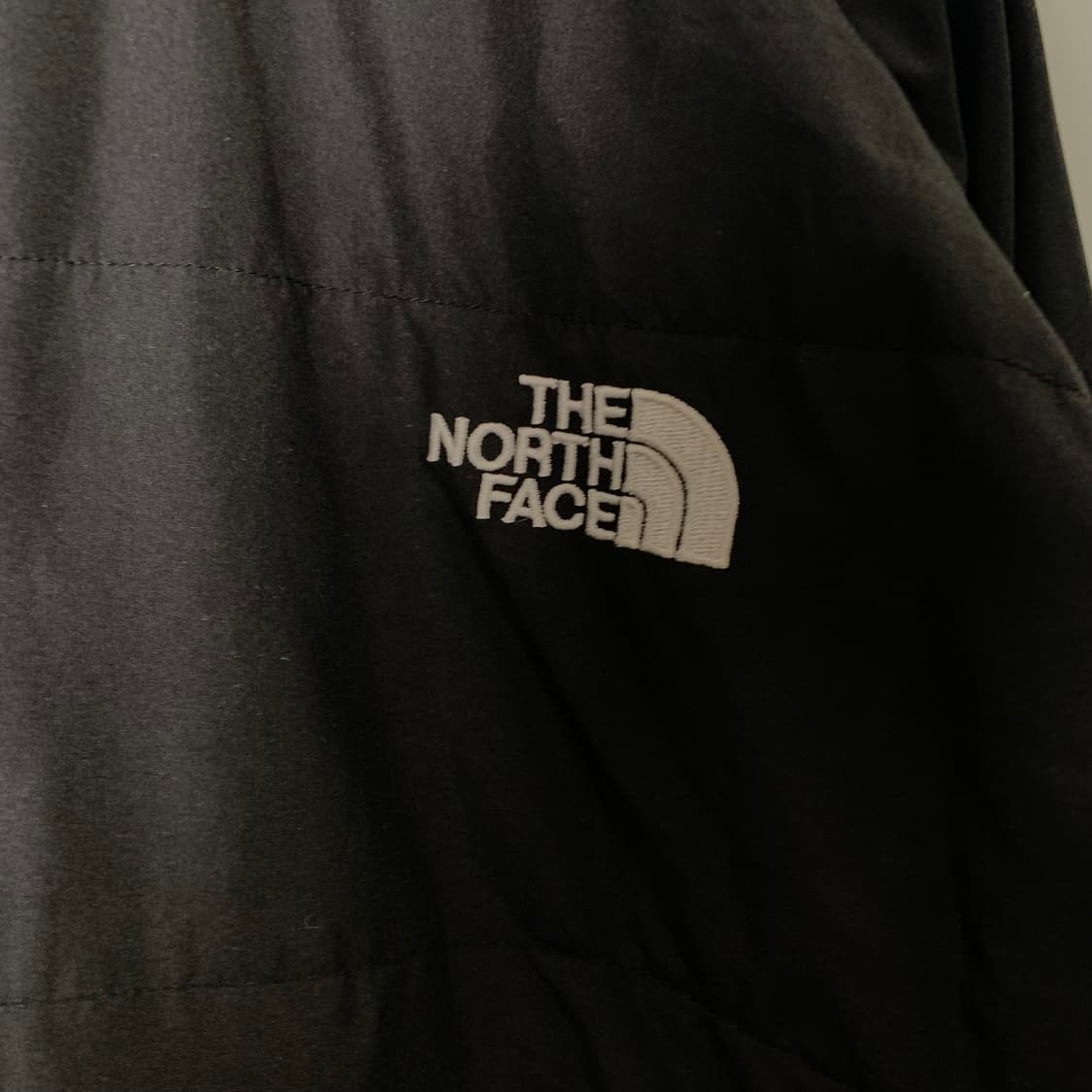 노스페이스 블랙 경량 패딩  상품이미지5