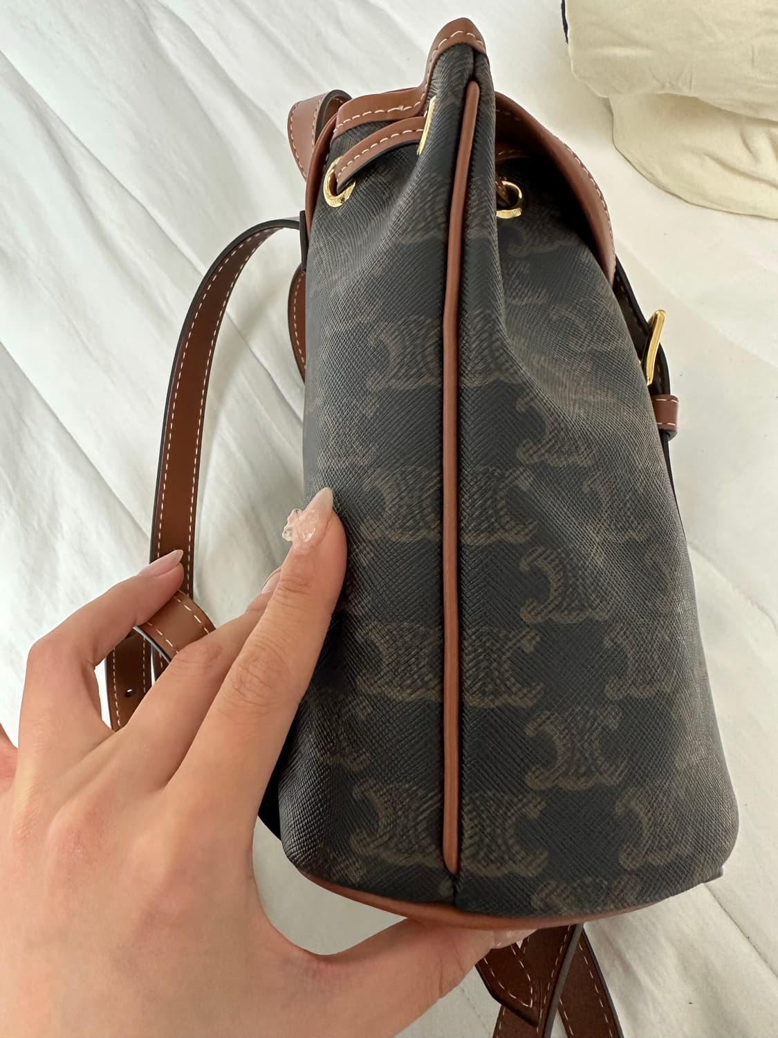 (실착5회미만)@직거래네고가능셀린느 미니 폴코 백팩 트리옹프 새상품급 상품이미지8