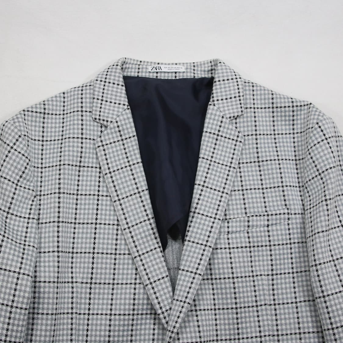 (착용컷) ZARA 체크 블레이져 (남성용 100) 상품이미지4