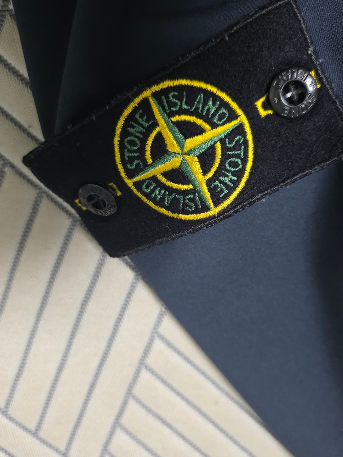 스톤아일랜드 소프트쉘 자켓 xl 상품이미지2