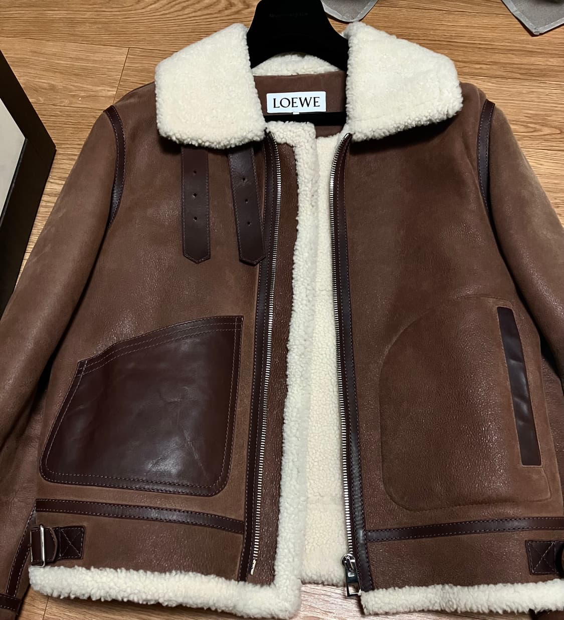 로에베 무스탕 시어링 자켓 상품이미지3