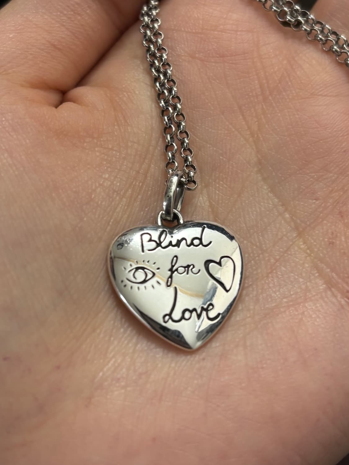 구찌 블라인드 포 러브 하트 팬던트 목걸이 정품 상품이미지4