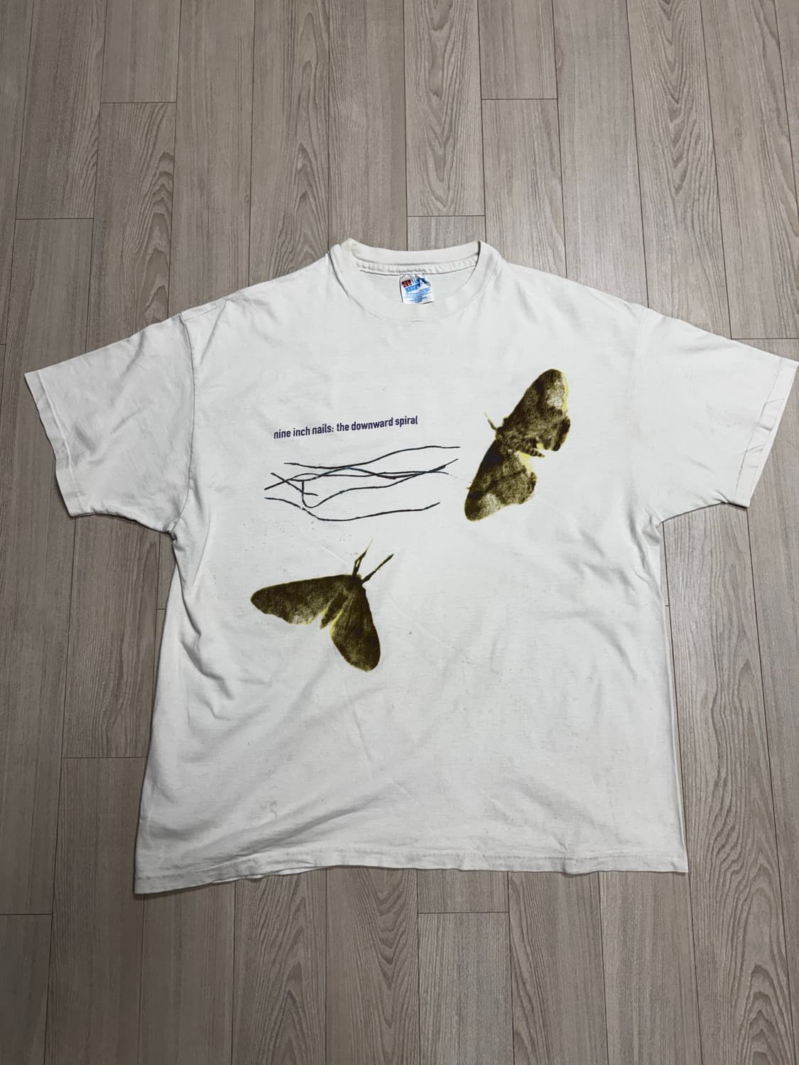 빈티지 나인 인치 네일스 티셔츠 상품이미지1