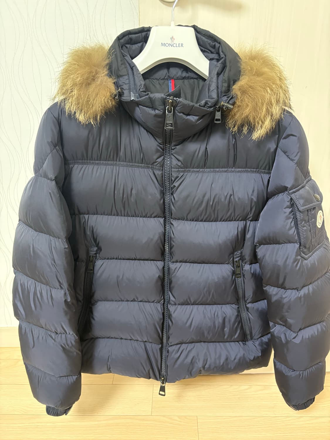 몽클레어 마르크 2사이즈 판매합니다. 상품이미지1