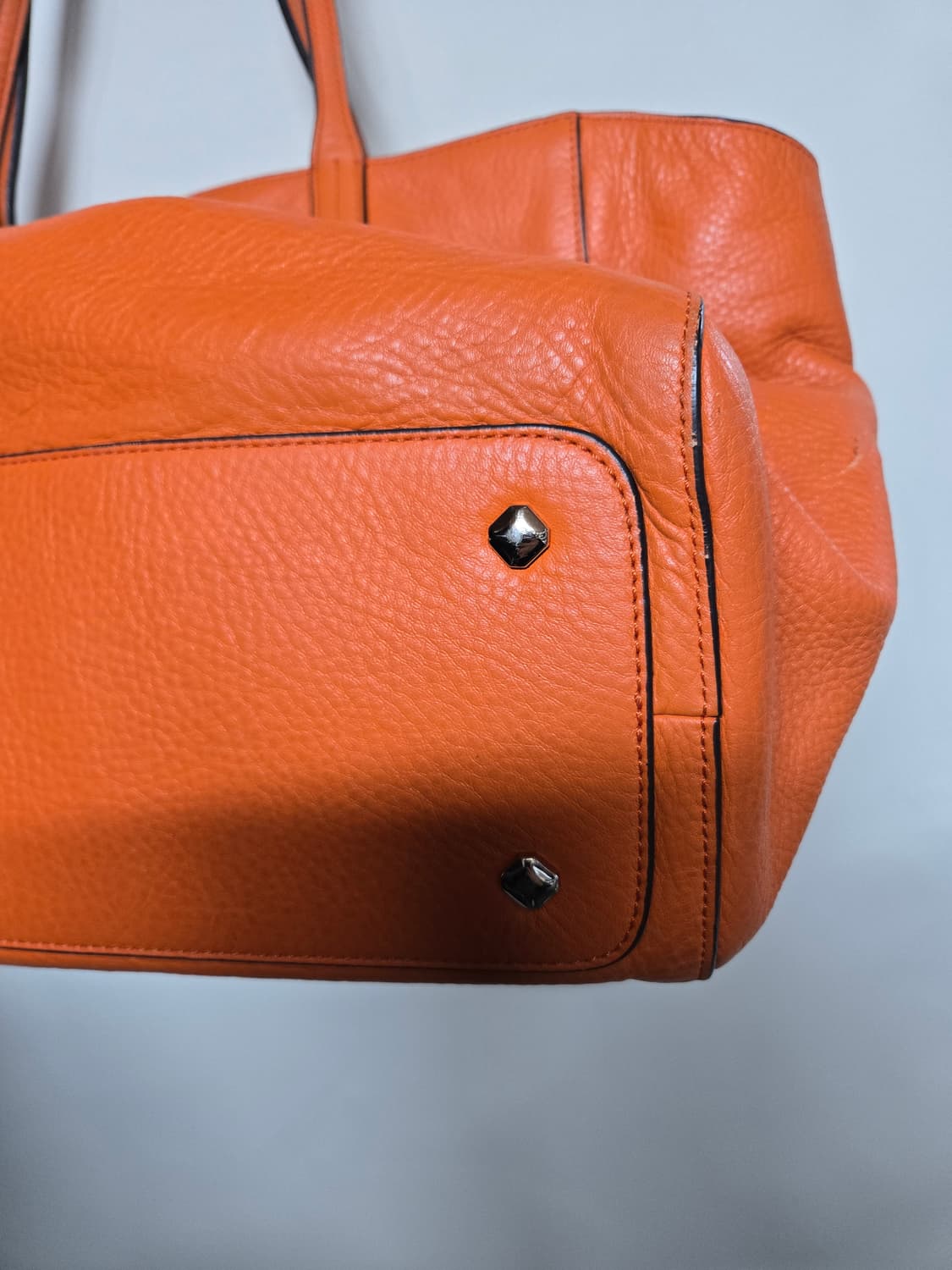 MCM 오렌지 레더 쇼퍼백 상품이미지5
