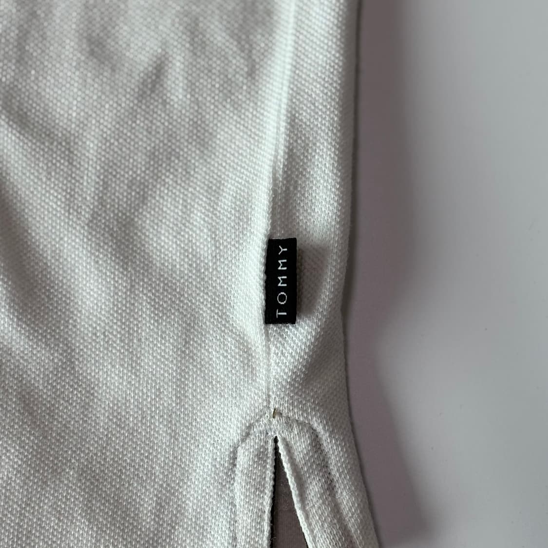 타미 힐피거 카모플라쥬 디테일 화이트 피케 셔츠 상품이미지6