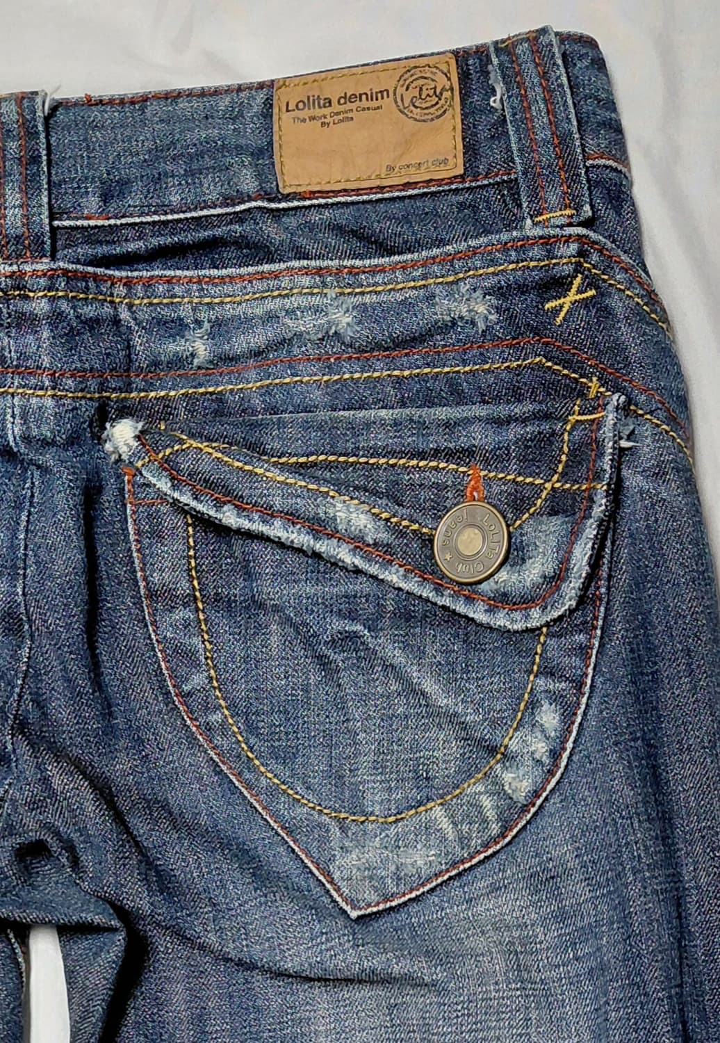 Lolita 데님 백포켓 디테일 중청 부츠컷 팬츠 (26) 상품이미지9