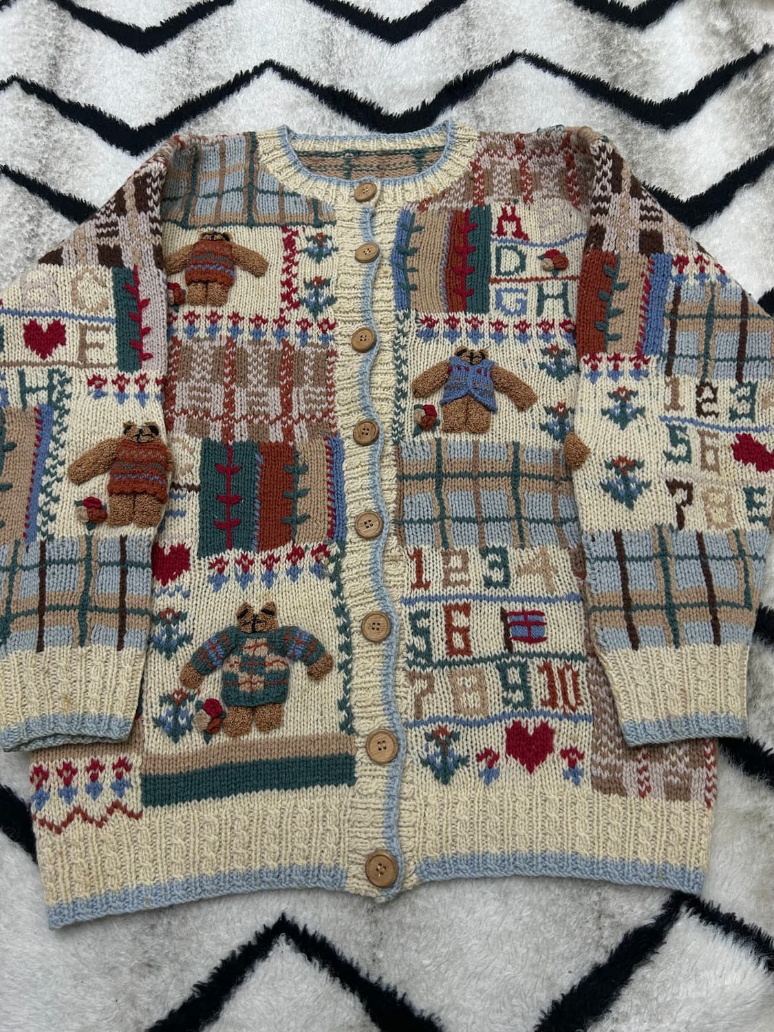 [Free]Novara 핸드메이드 니트 가디건  상품이미지1