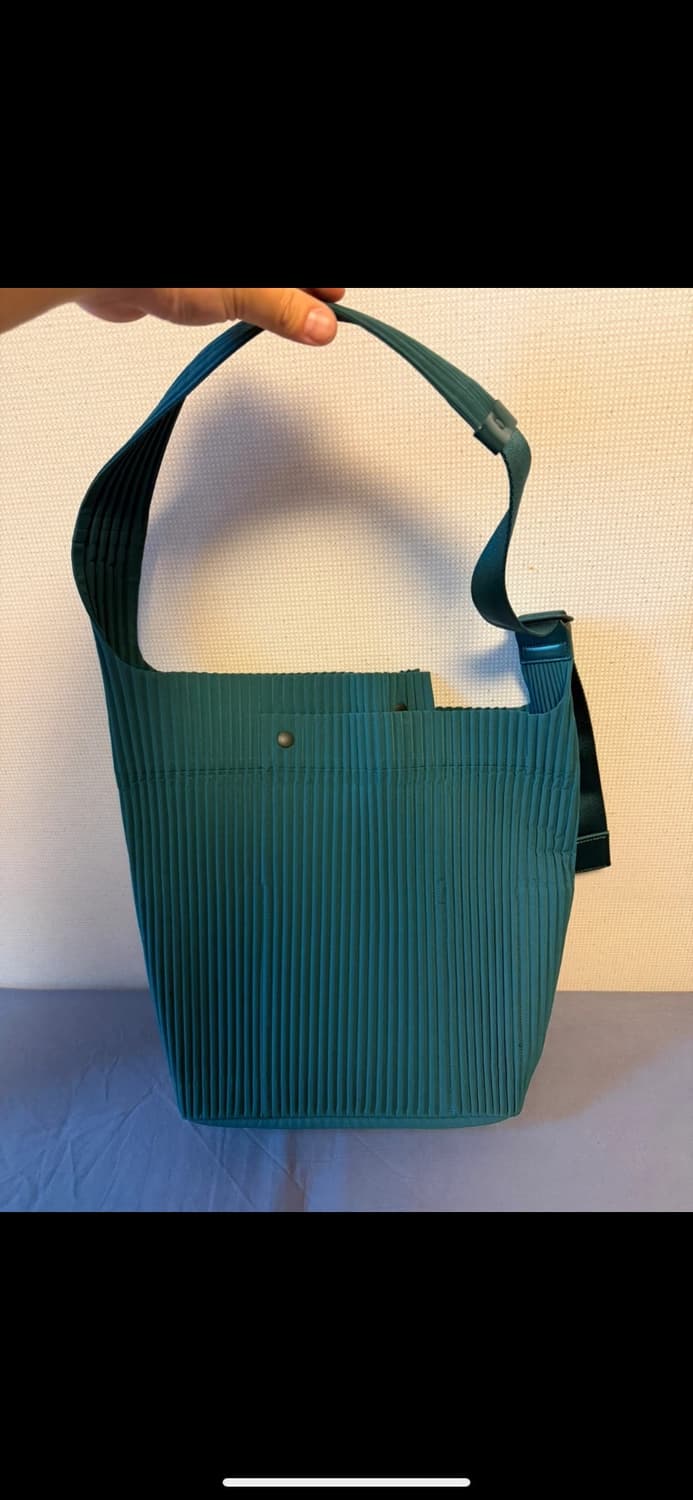 옴므플리세 유틸백 24년 8월 먼슬리 그린 상품이미지1