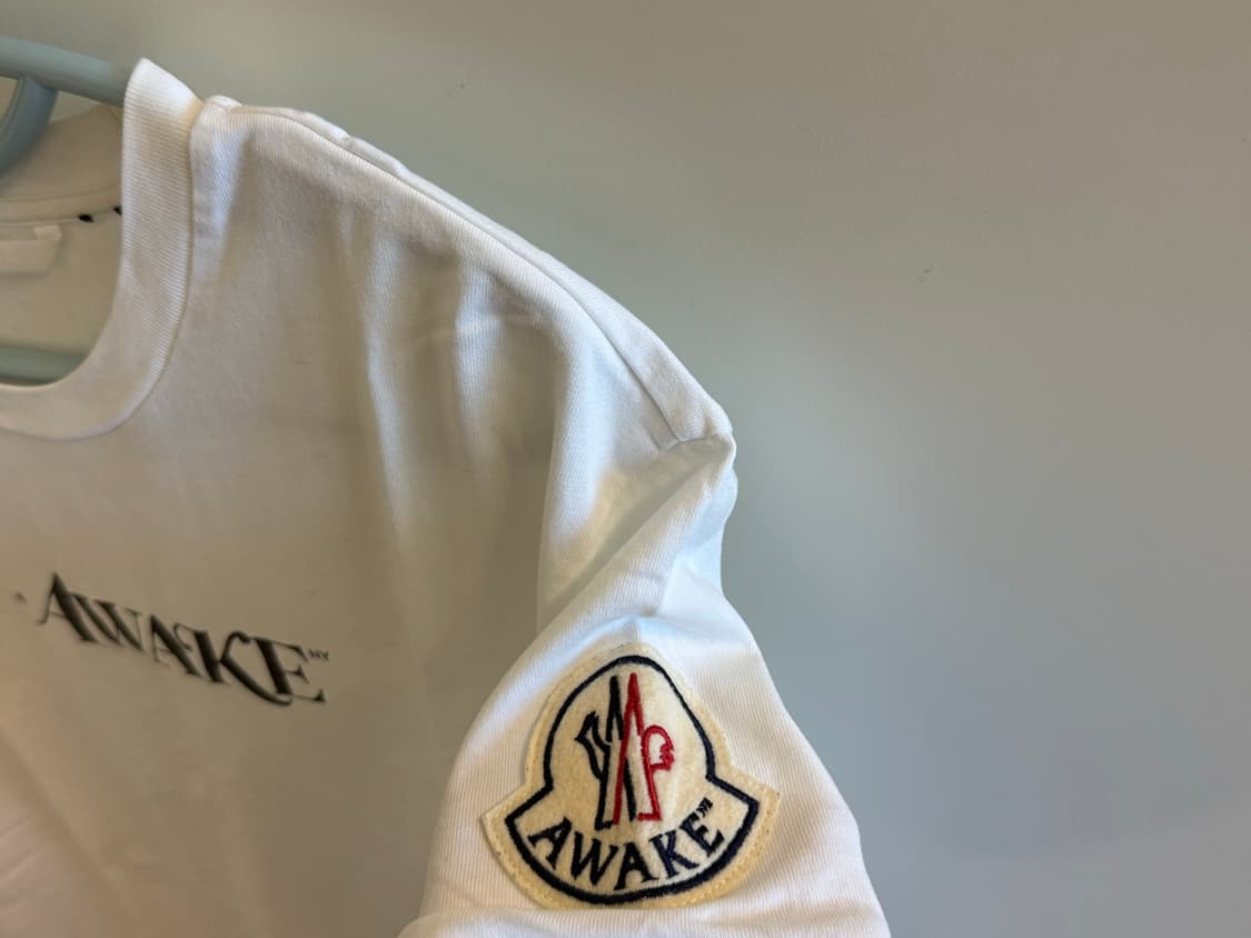 [XL] Moncler x awake 반팔티 / 몽클레어 어웨이크 상품이미지3