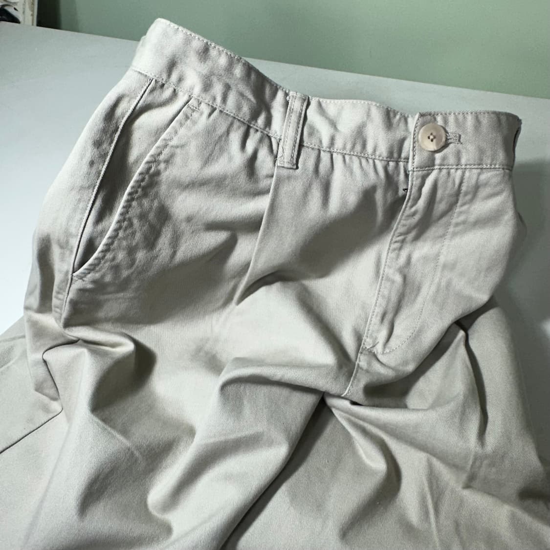 M-L 무신사스탠다드 파스텔그레이 테이퍼드핏 원턱 치노팬츠 상품이미지1