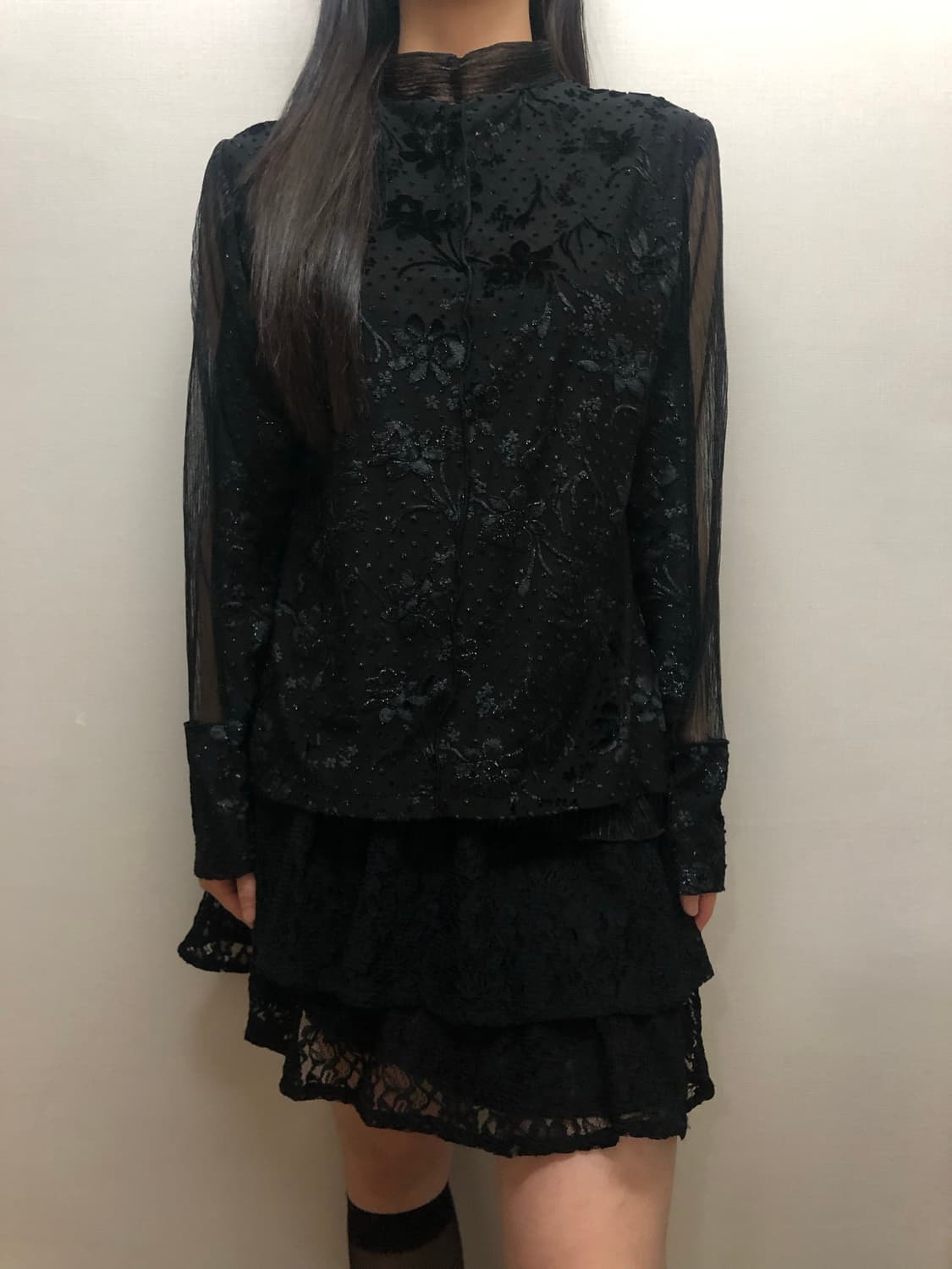 빈티지 블랙 플라워 시스루 탑 상품이미지6