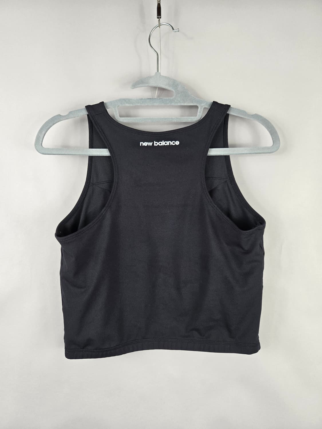 [무료배송]뉴발란스 95 여성 브라 내장 크롭탑 브라탑 민소매 블랙 상품이미지5
