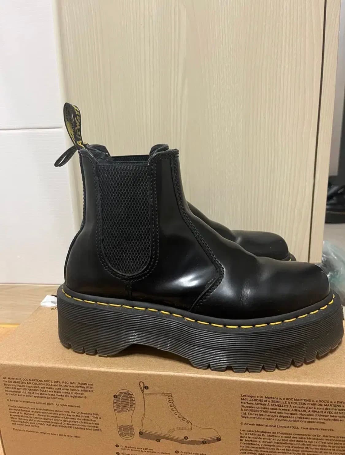 닥터마틴 첼시부츠 2976 쿼드 240사이즈(38) 상품이미지3