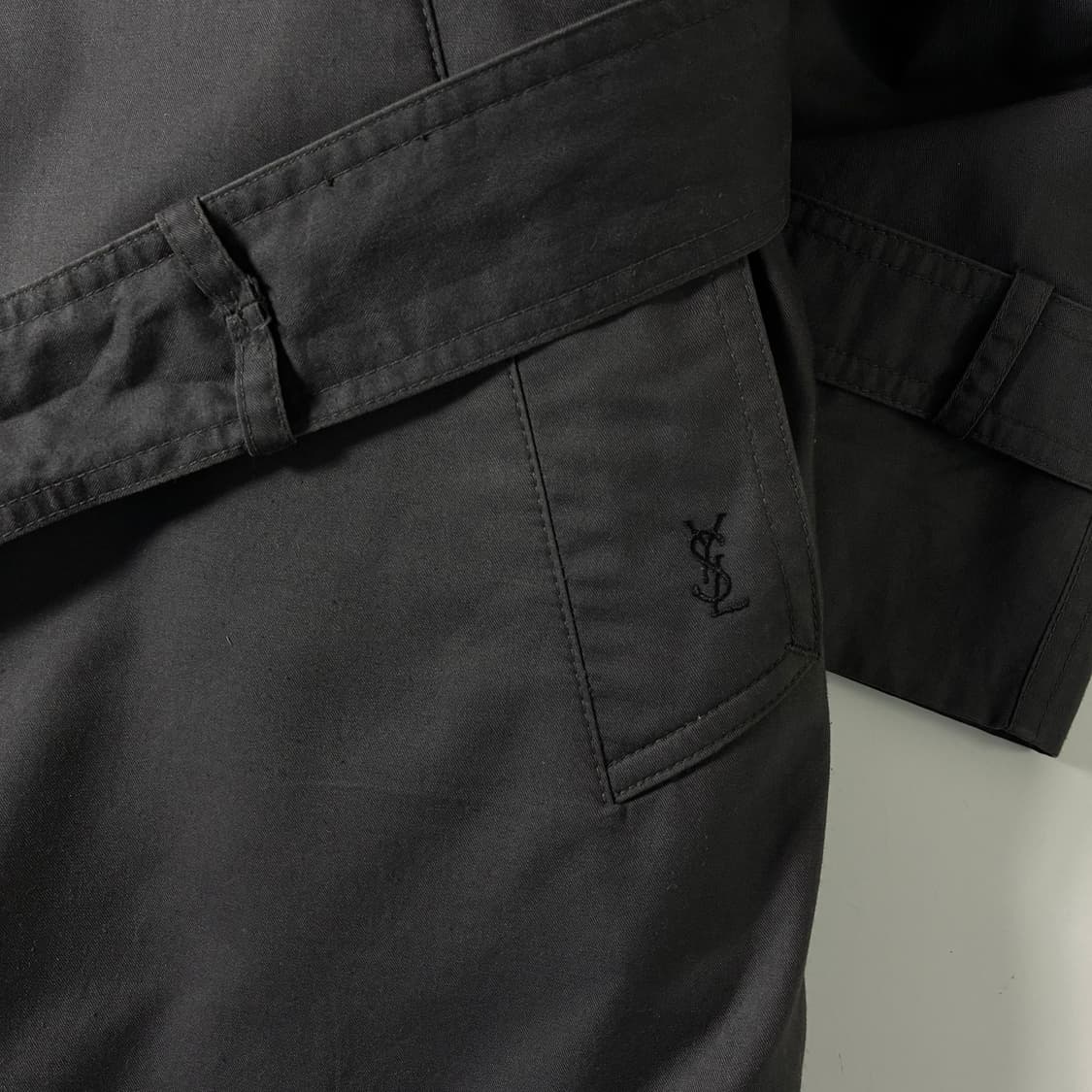 Yves Saint Laurent  입생로랑 체크 안감 트렌치 코트 상품이미지4