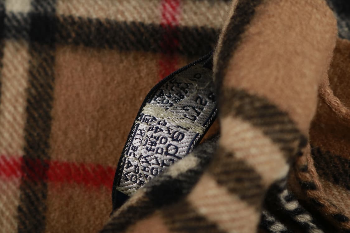 버버리 캐시미어 60% 램스울 40% 머플러 상품이미지3