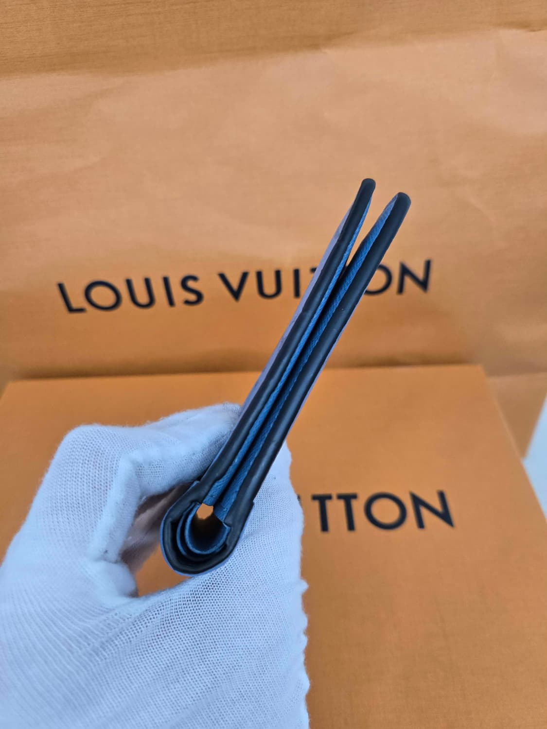 [보증서 정품] 루이비통 이클립스 스카이블루 반지갑 상품이미지1