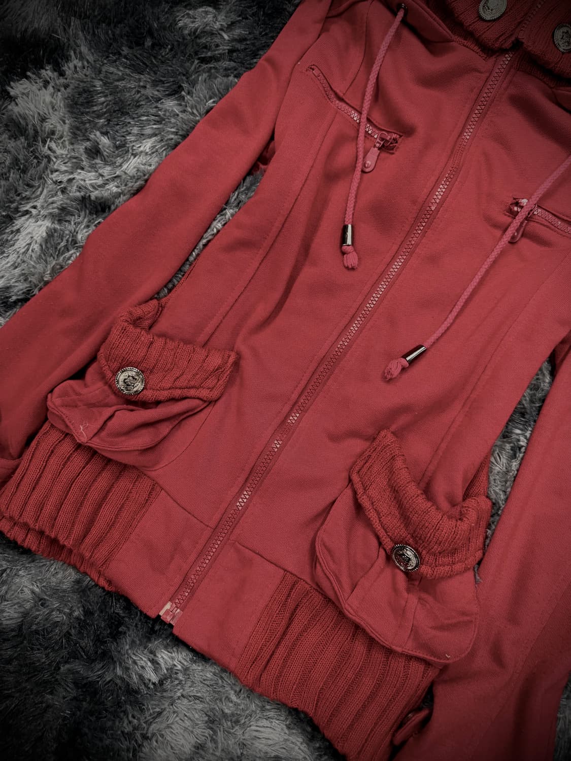 Cecil McBee 레드 Y2K 은장단추 후드집업 상품이미지4